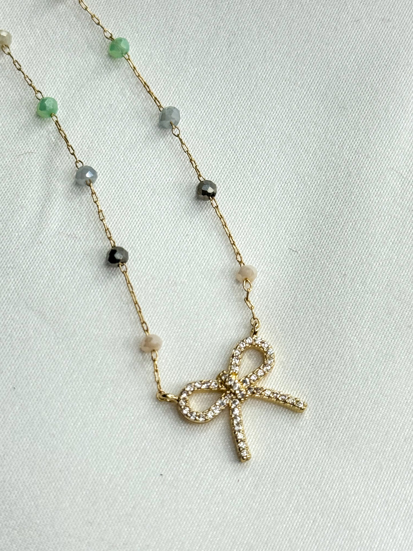 Bow Pendant Beaded Necklace