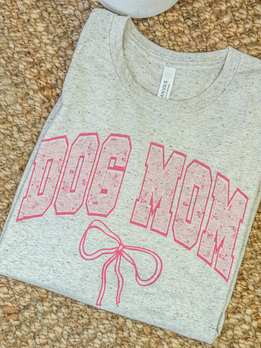 Dog Mom Graphic Tee